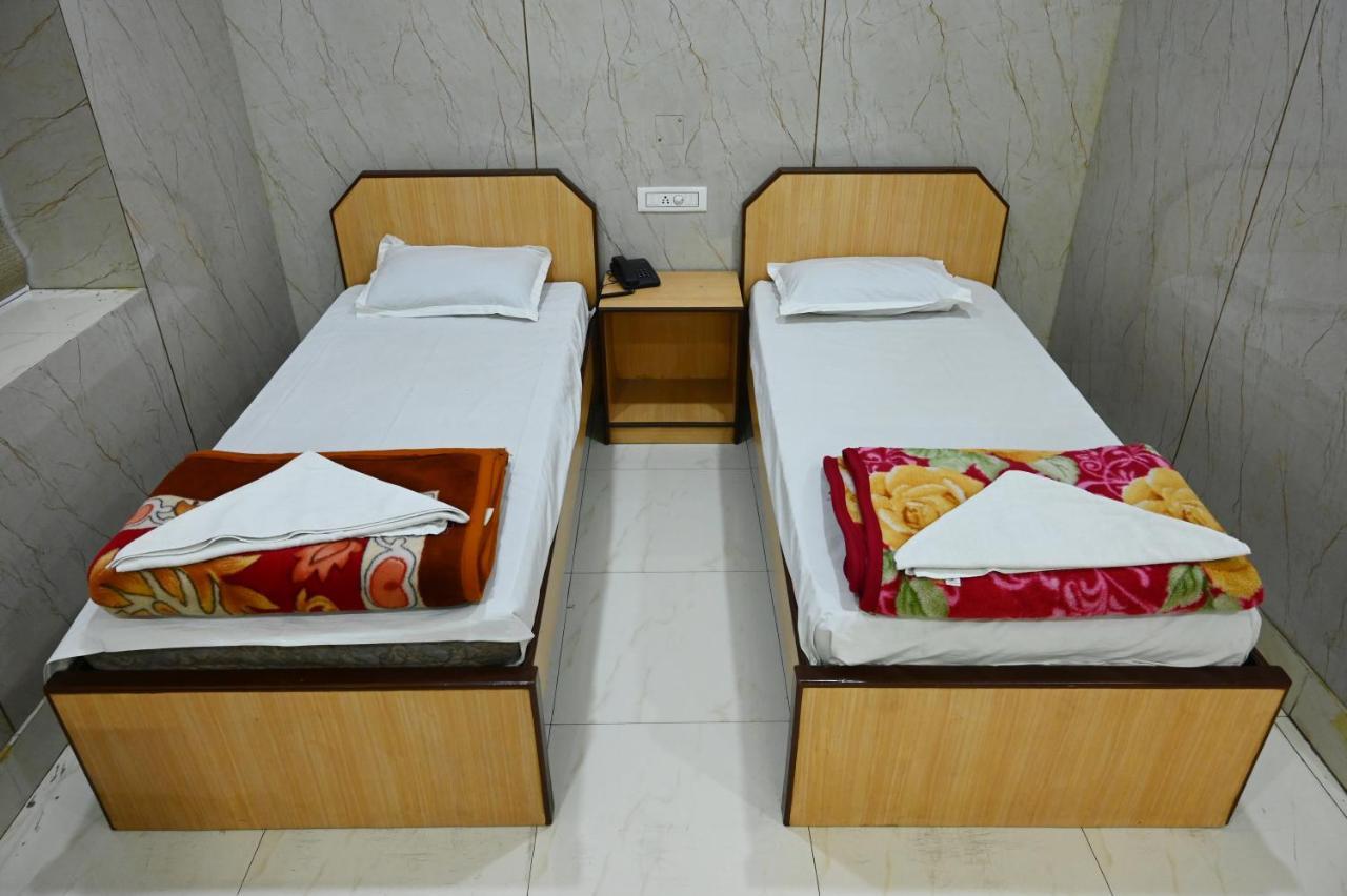 Hotel Komala Vilas 加尔各答 外观 照片